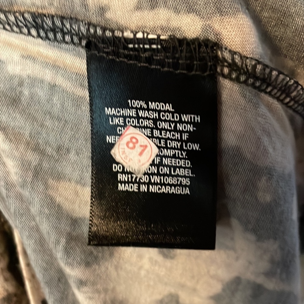 2/$14 Xhiliration AND Mossimo tanks. Pink and Grey. Size Large and Medium. New. - Picture 15 of 15